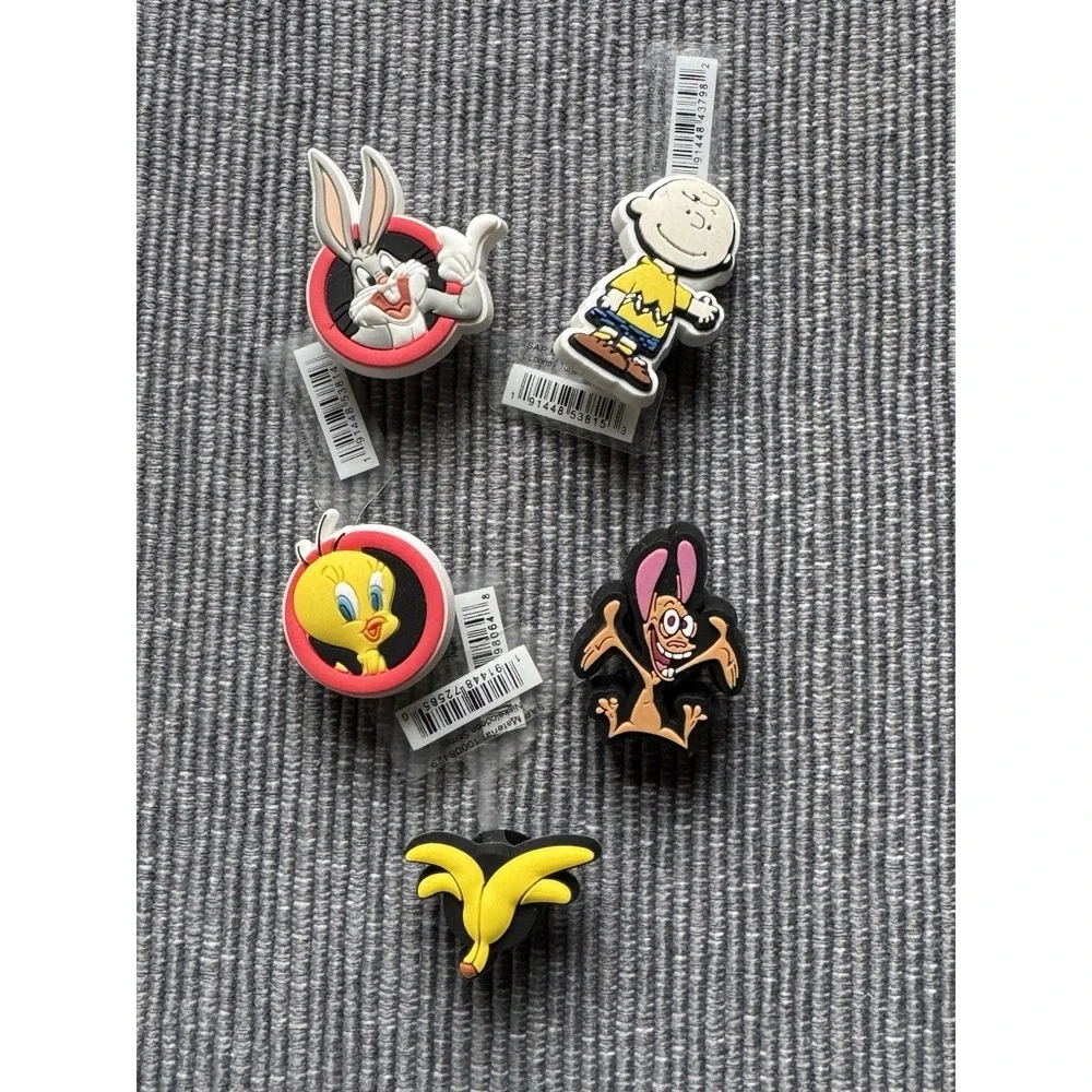 New Crocs Jibbitz Mixed Lot Shoe Charms Looney Tunes Sports Charlie Brown Unisex